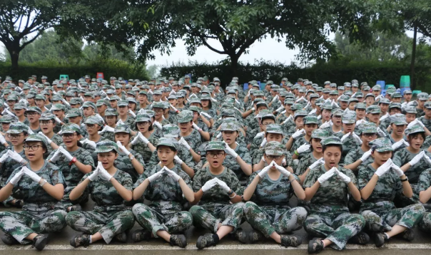 北京師范大學(xué)成都實驗學(xué)校2019年軍訓(xùn)