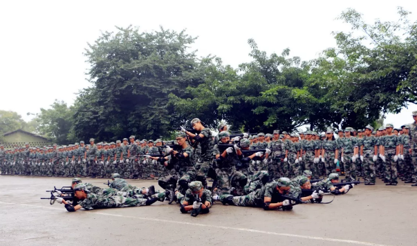 北京師范大學(xué)成都實驗學(xué)校2019年軍訓(xùn)