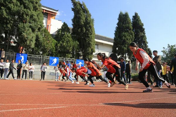 西昌市禮州中學(xué)院校環(huán)境