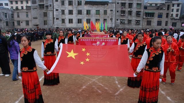 雷波民族中學辦學成果