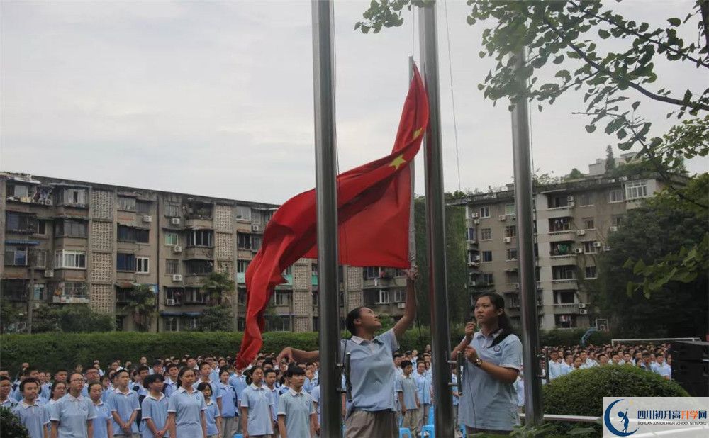 成都市西北中學住宿條件怎么樣？